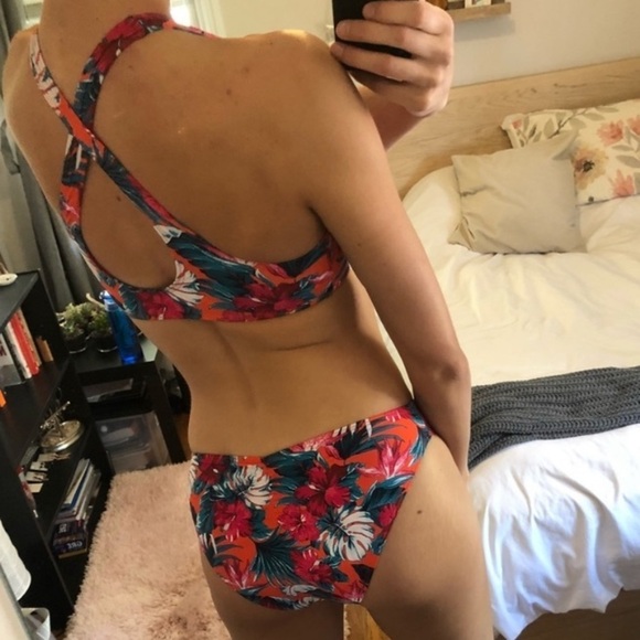 Nordstrom Swimwear Bikini Top and Bottom Size Medium - Picture 4 of 10